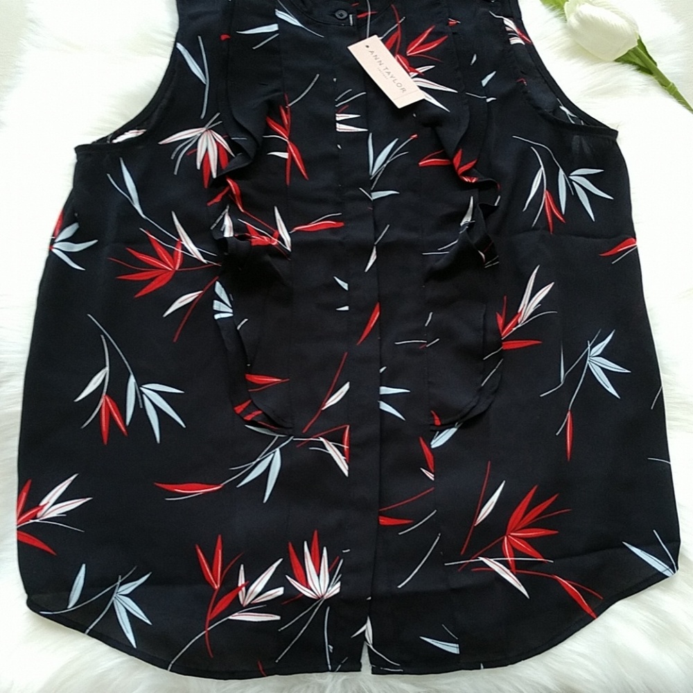 Size M🌷ANN TAYLOR TOPS . NWT - Picture 3 of 7